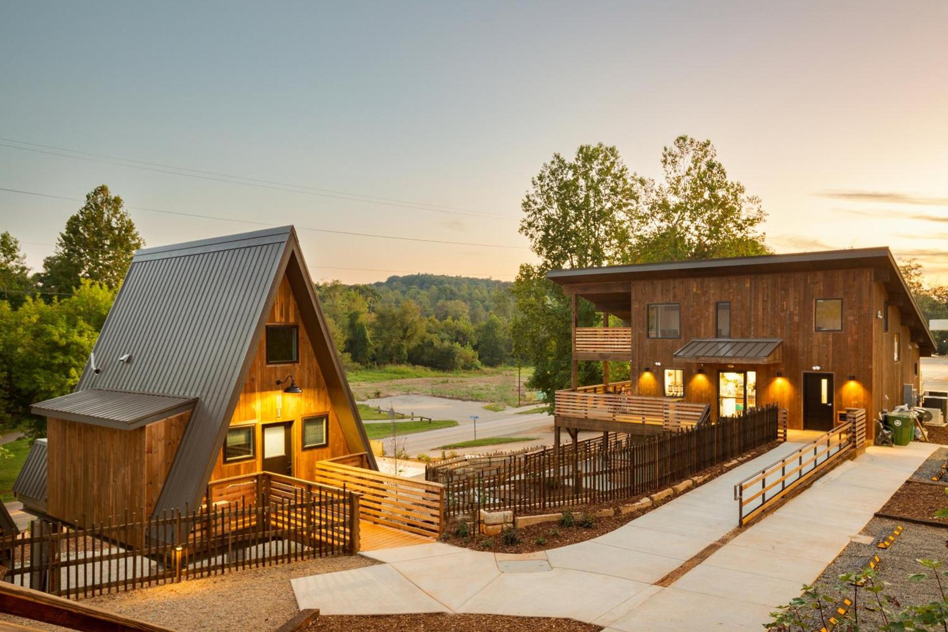 Wrong Way River Lodge & Cabins photo 8