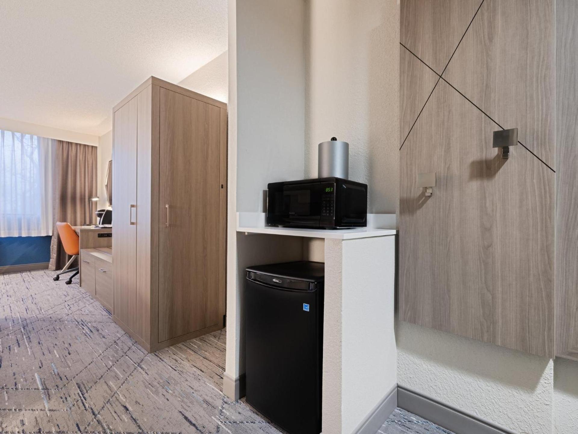Holiday Inn Express Hotel & Suites Ft. Lauderdale-Plantation by IHG photo 61