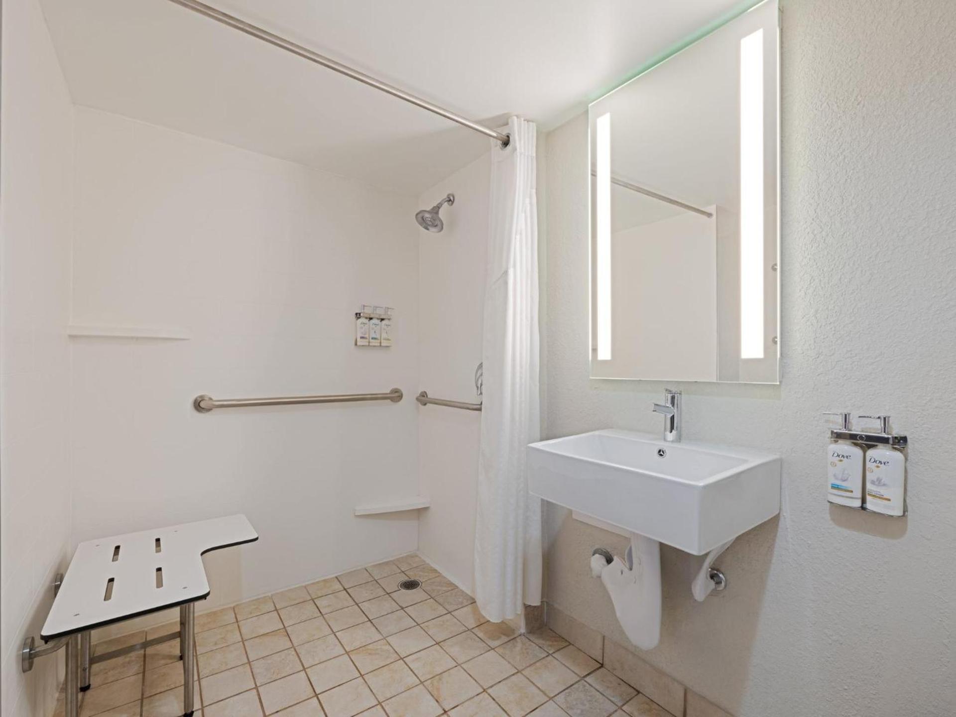Holiday Inn Express Hotel & Suites Ft. Lauderdale-Plantation by IHG photo 65