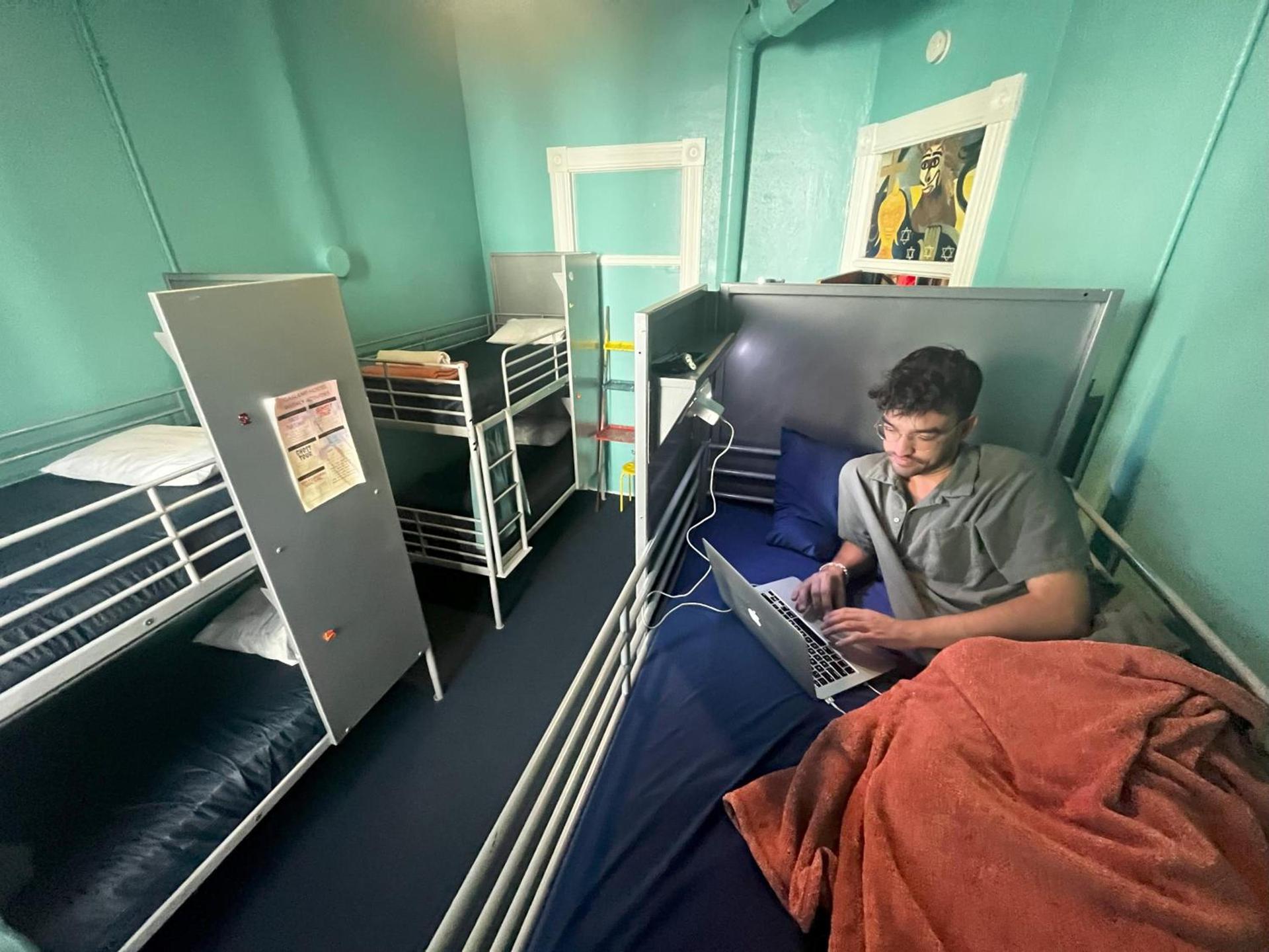 Gaslamp Hostel photo 47