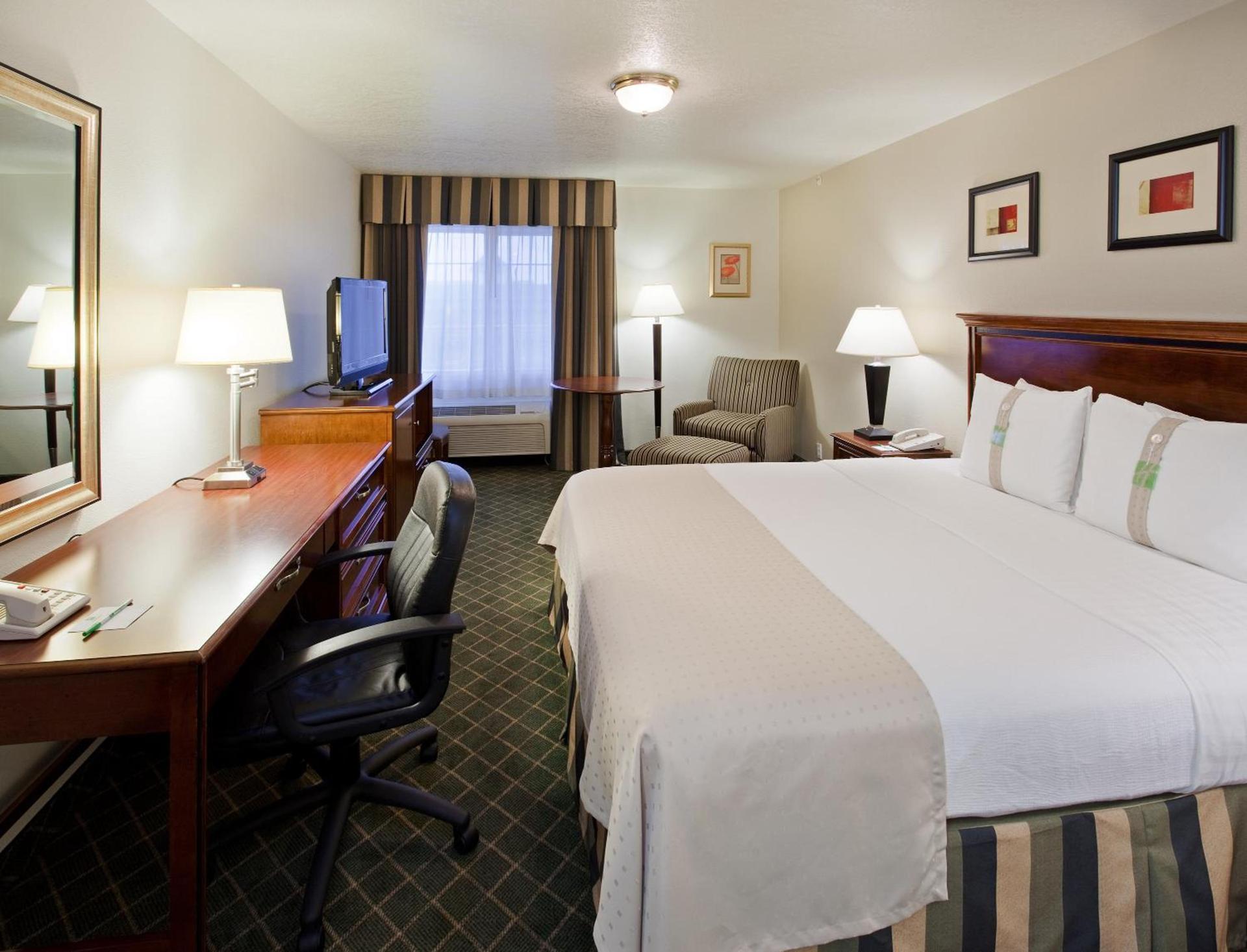 Holiday Inn Redding by IHG photo 11