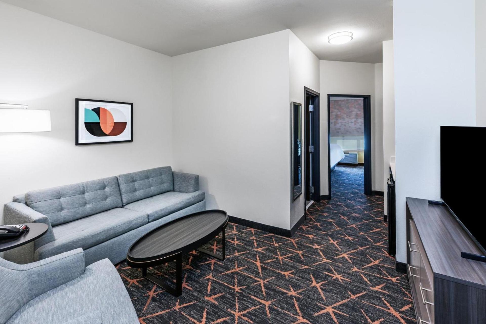 Holiday Inn & Suites Stillwater-University West by IHG photo 62
