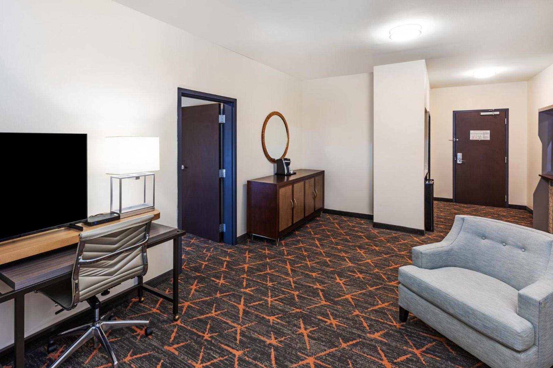 Holiday Inn & Suites Stillwater-University West by IHG photo 72