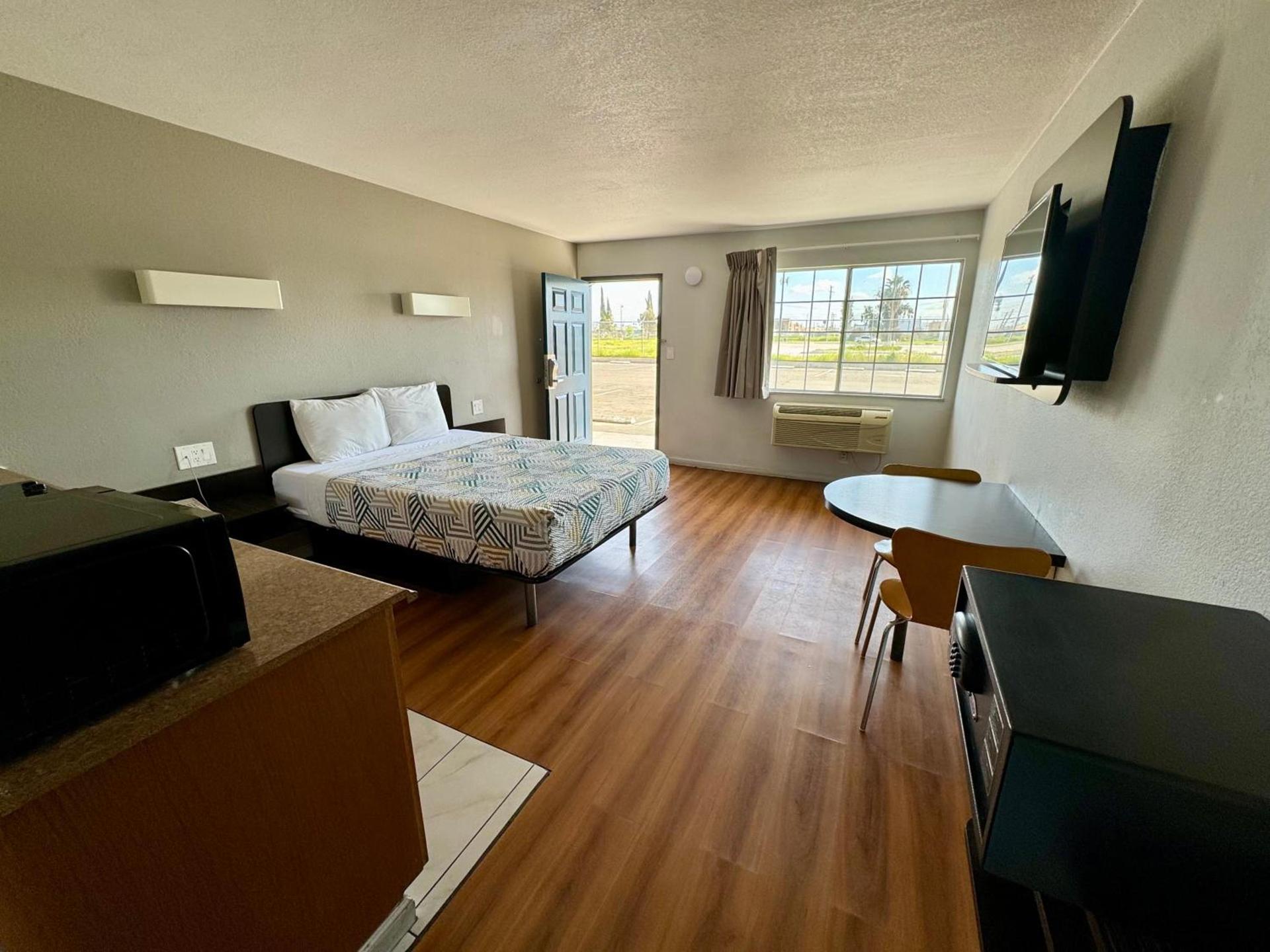 Motel 6-Delano, CA photo 39