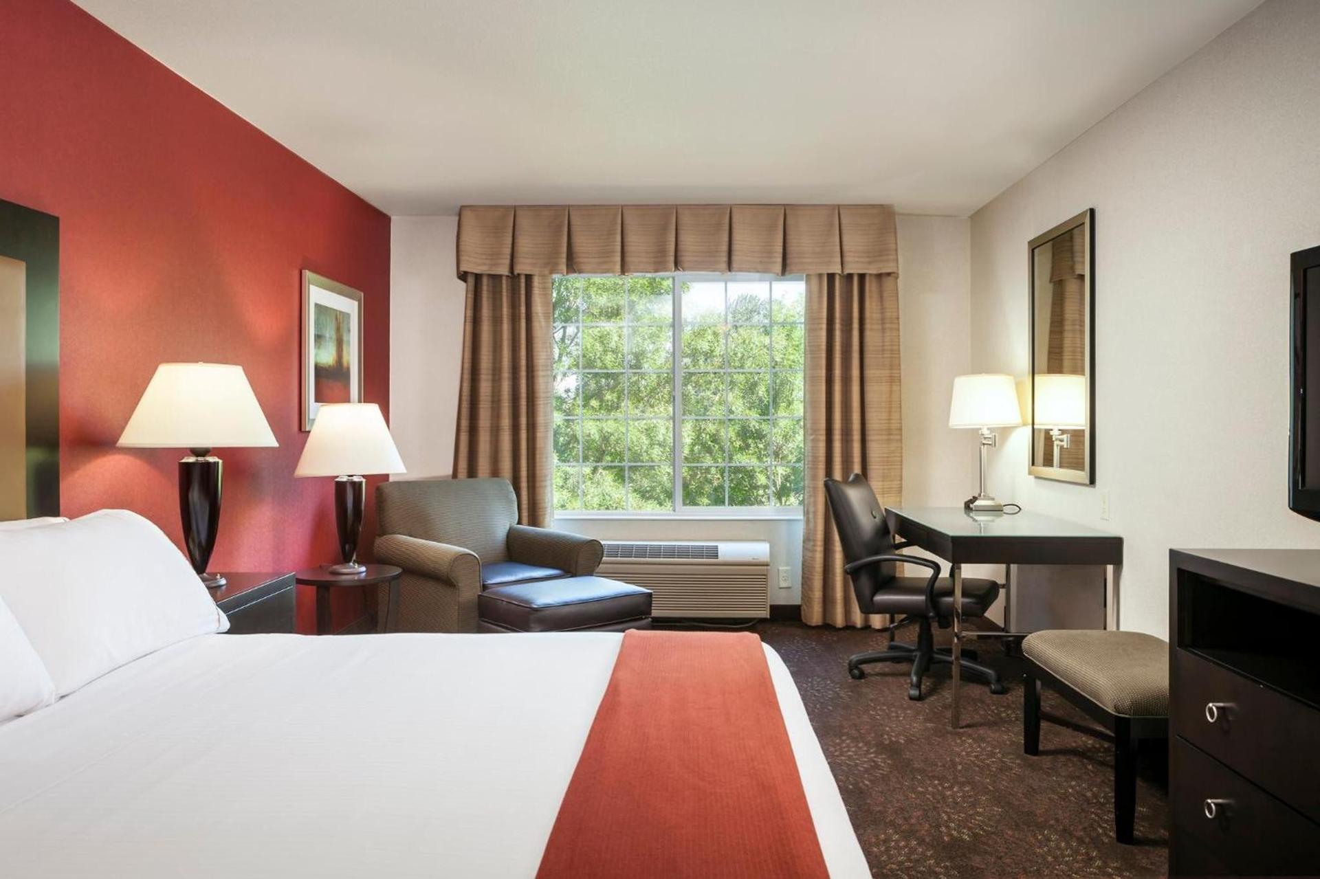 Holiday Inn Express Corvallis-On the River by IHG photo 8