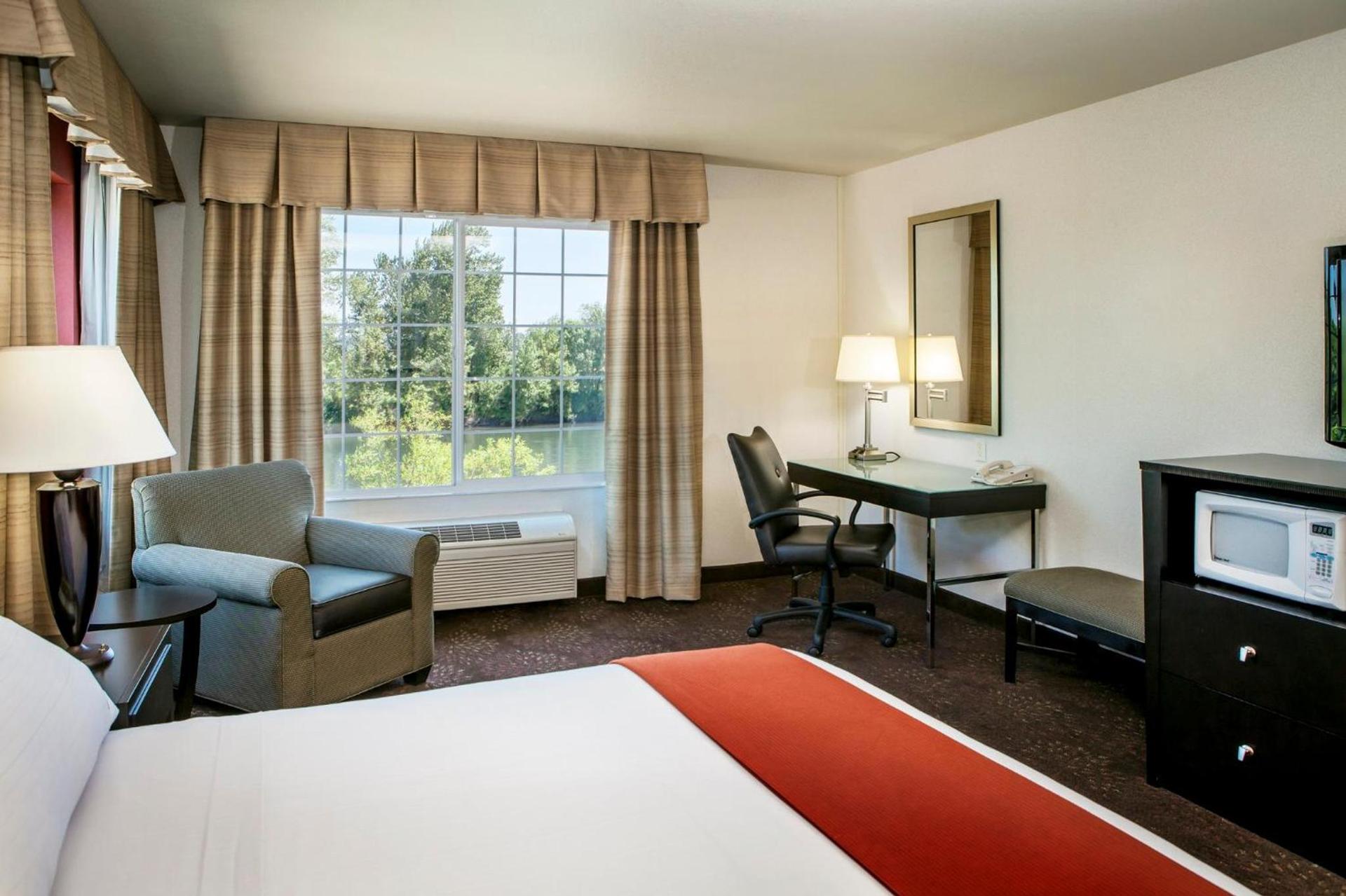 Holiday Inn Express Corvallis-On the River by IHG photo 50