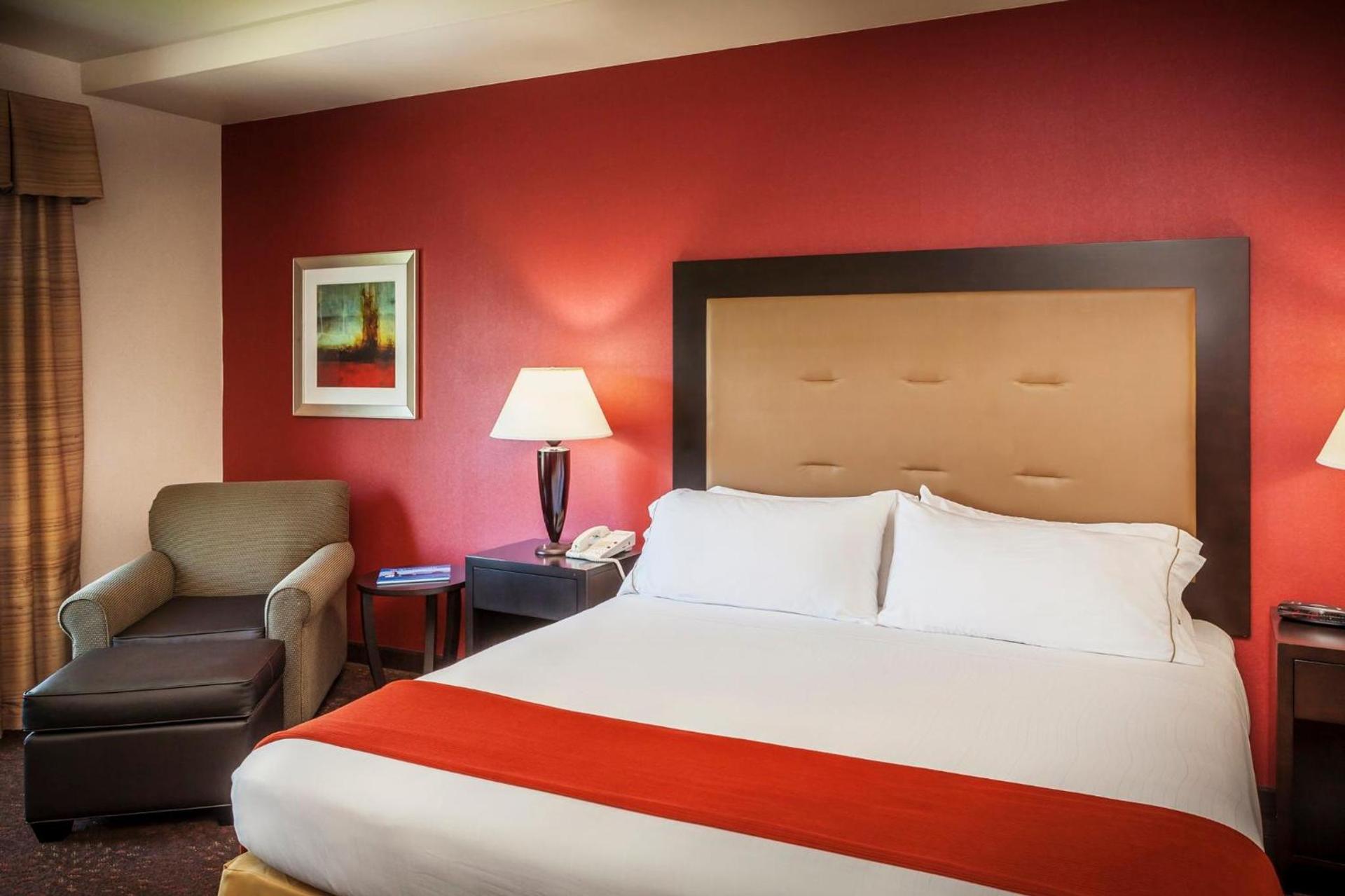Holiday Inn Express Corvallis-On the River by IHG photo 52