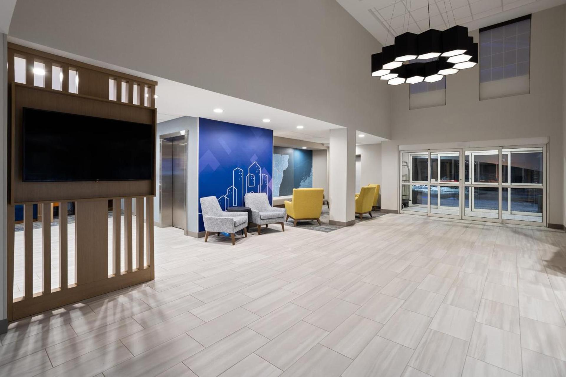 Holiday Inn Express Hotel & Suites Brattleboro by IHG photo 82