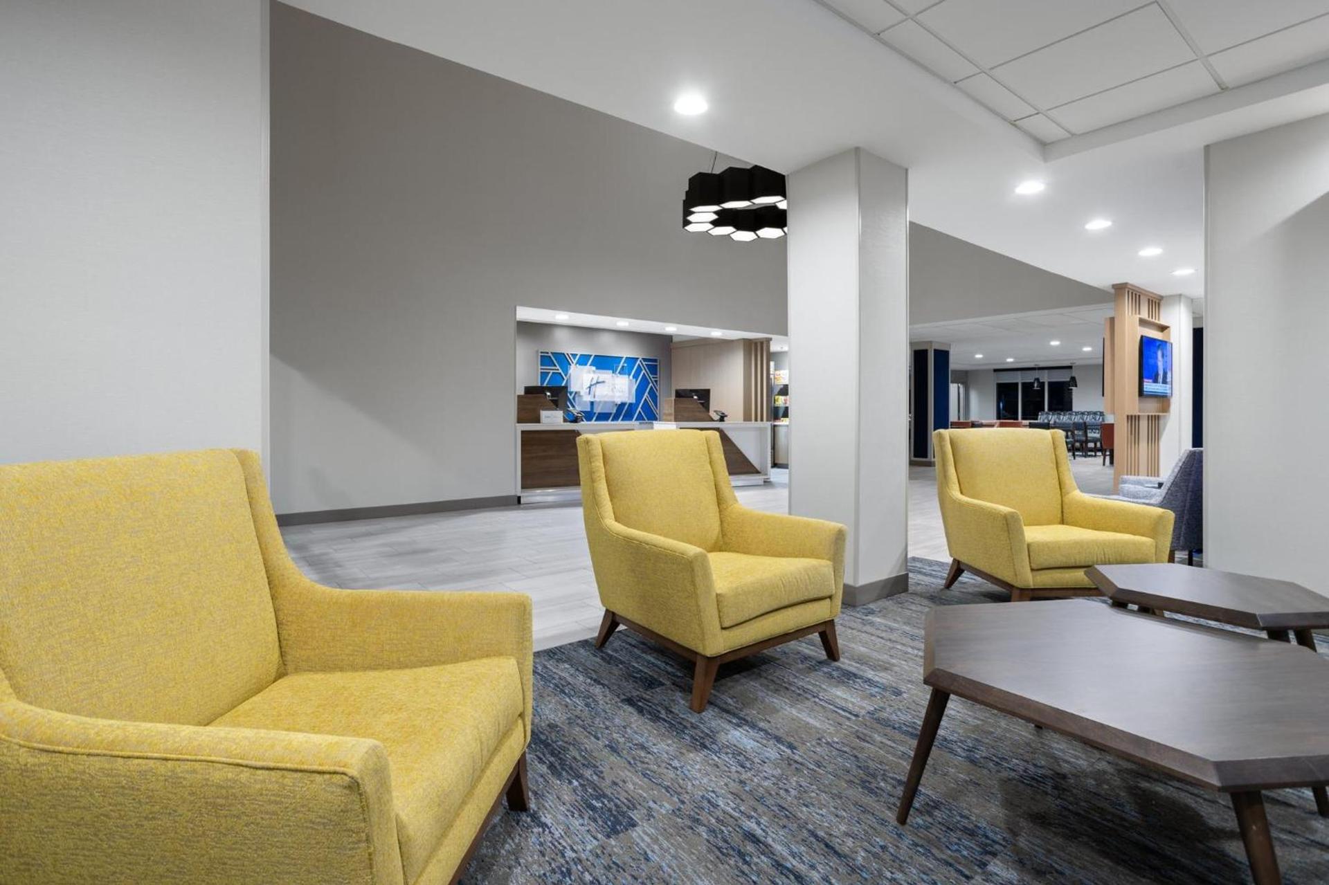 Holiday Inn Express Hotel & Suites Brattleboro by IHG photo 83