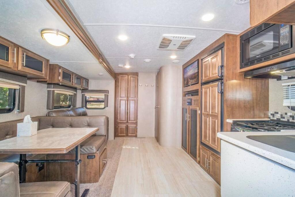 Moab RV Resort Fully Setup RV for Glamping OK64 photo 3