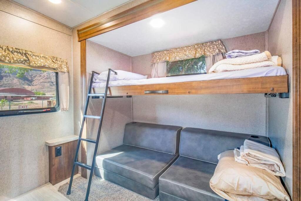 Moab RV Resort Fully Setup RV for Glamping OK64 photo 5