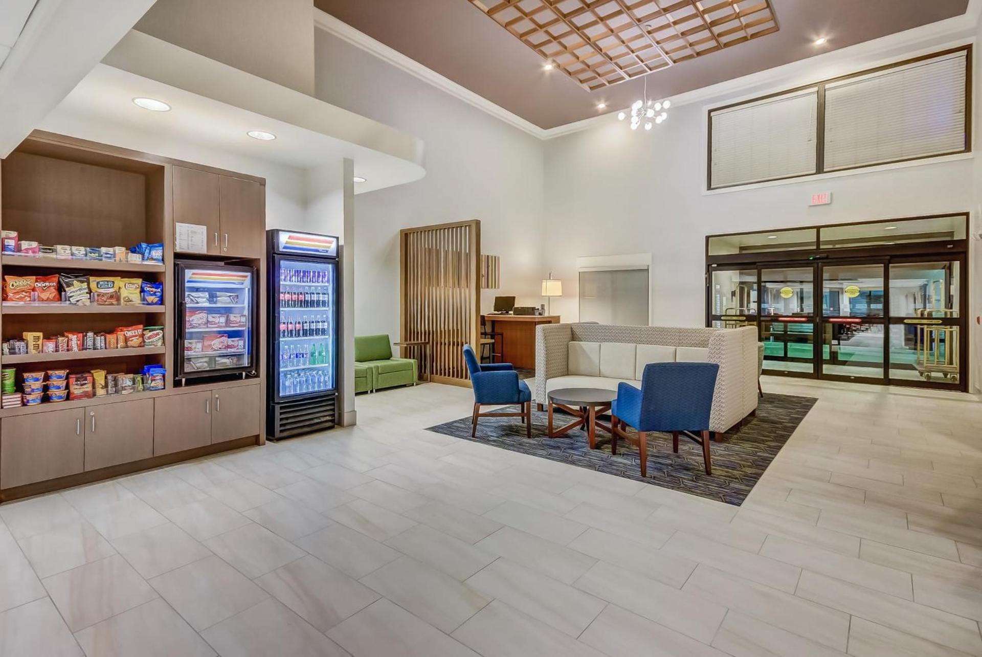 Holiday Inn Express & Suites Greenville Airport i85 by IHG photo 84