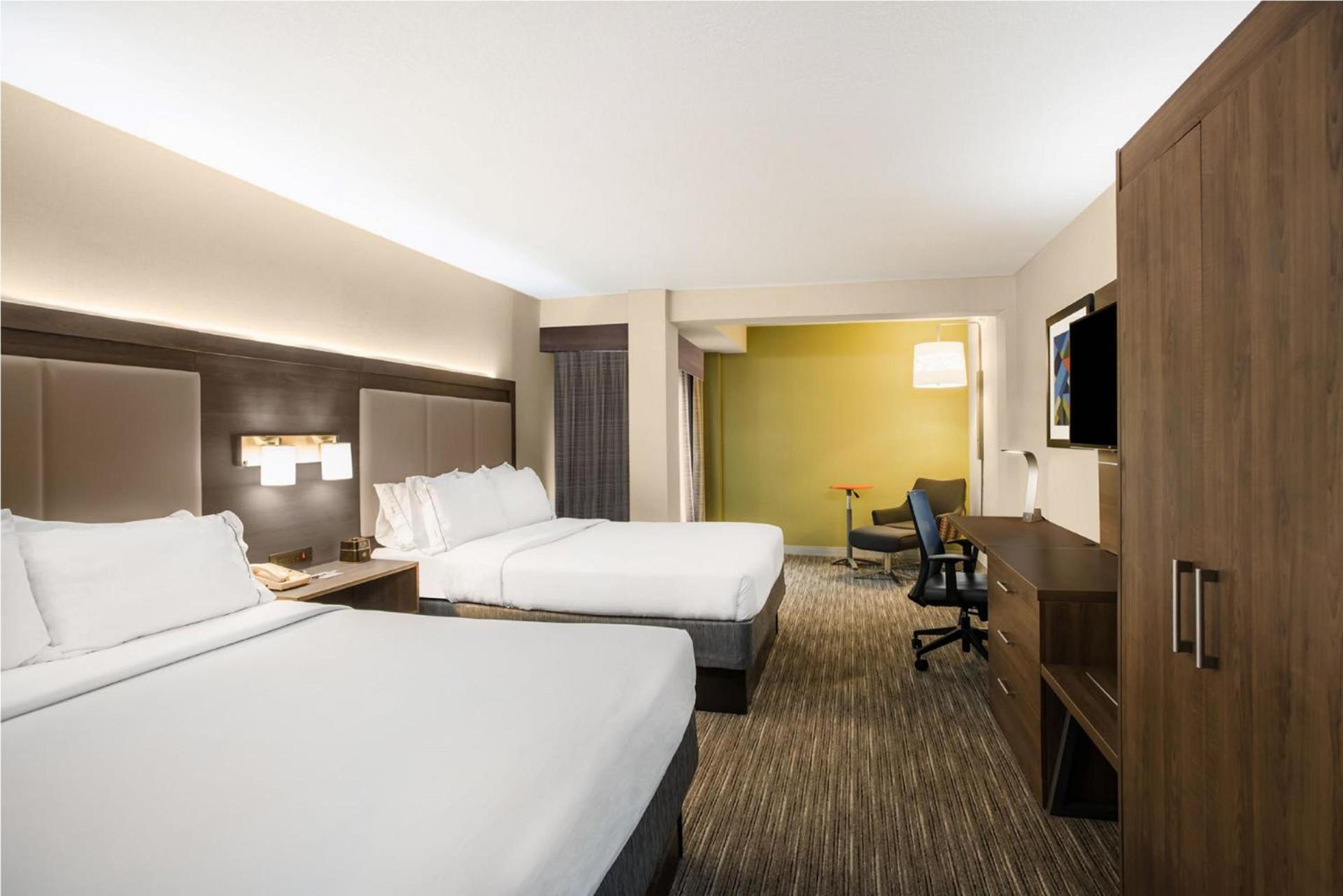 Holiday Inn Express & Suites Greenville Airport i85 by IHG photo 68