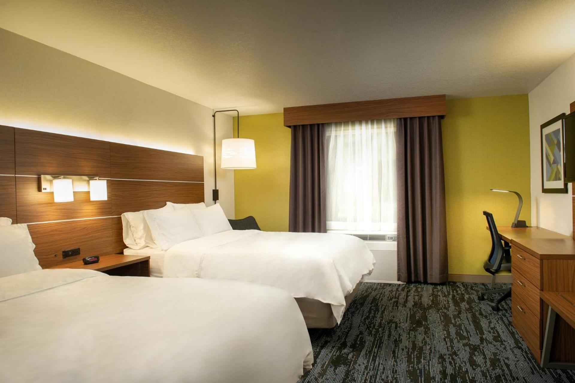 Holiday Inn Express & Suites Wausau by IHG photo 30
