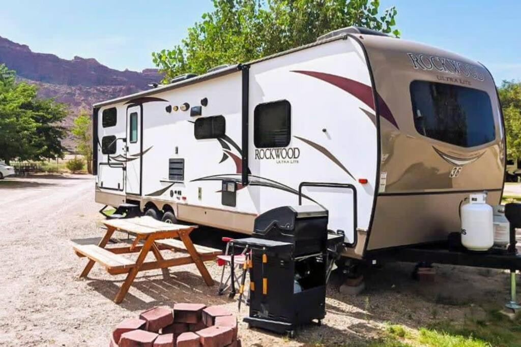 Moab RV Resort Rockwood Lite RV Fully Setup OK34 photo 8