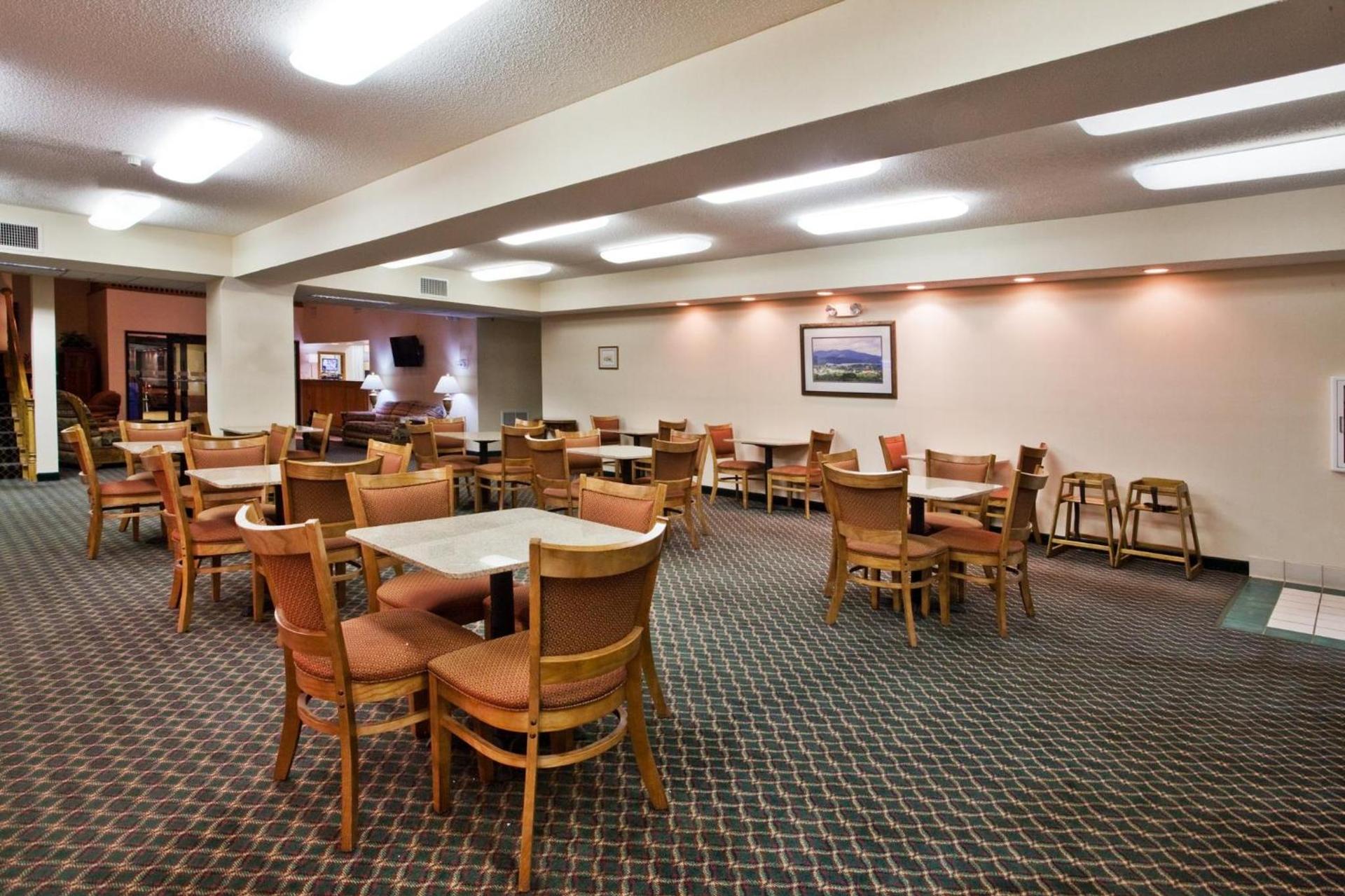 Holiday Inn Express & Suites Hiawassee by IHG photo 37