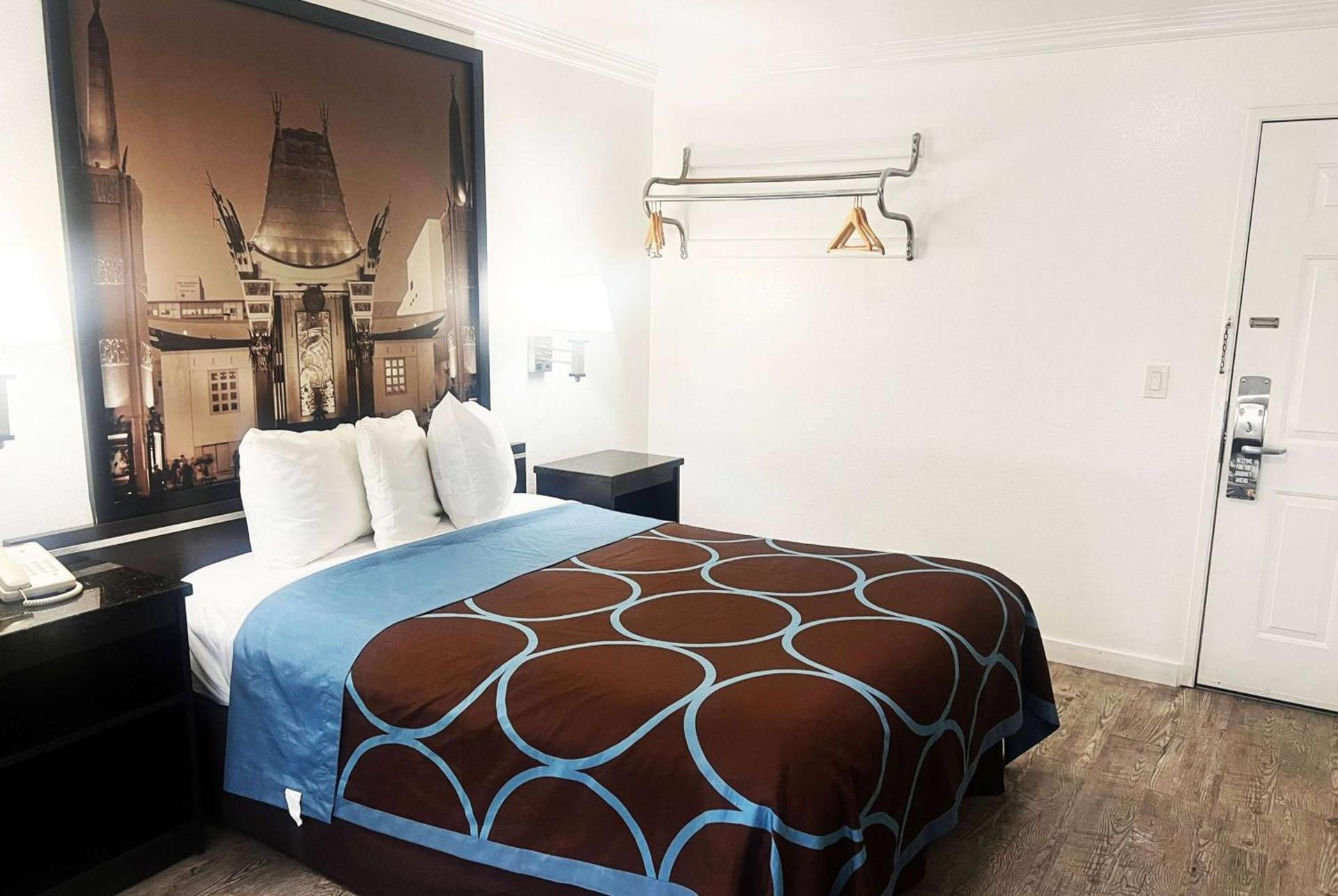 Onyx Hotel Hollywood photo 16
