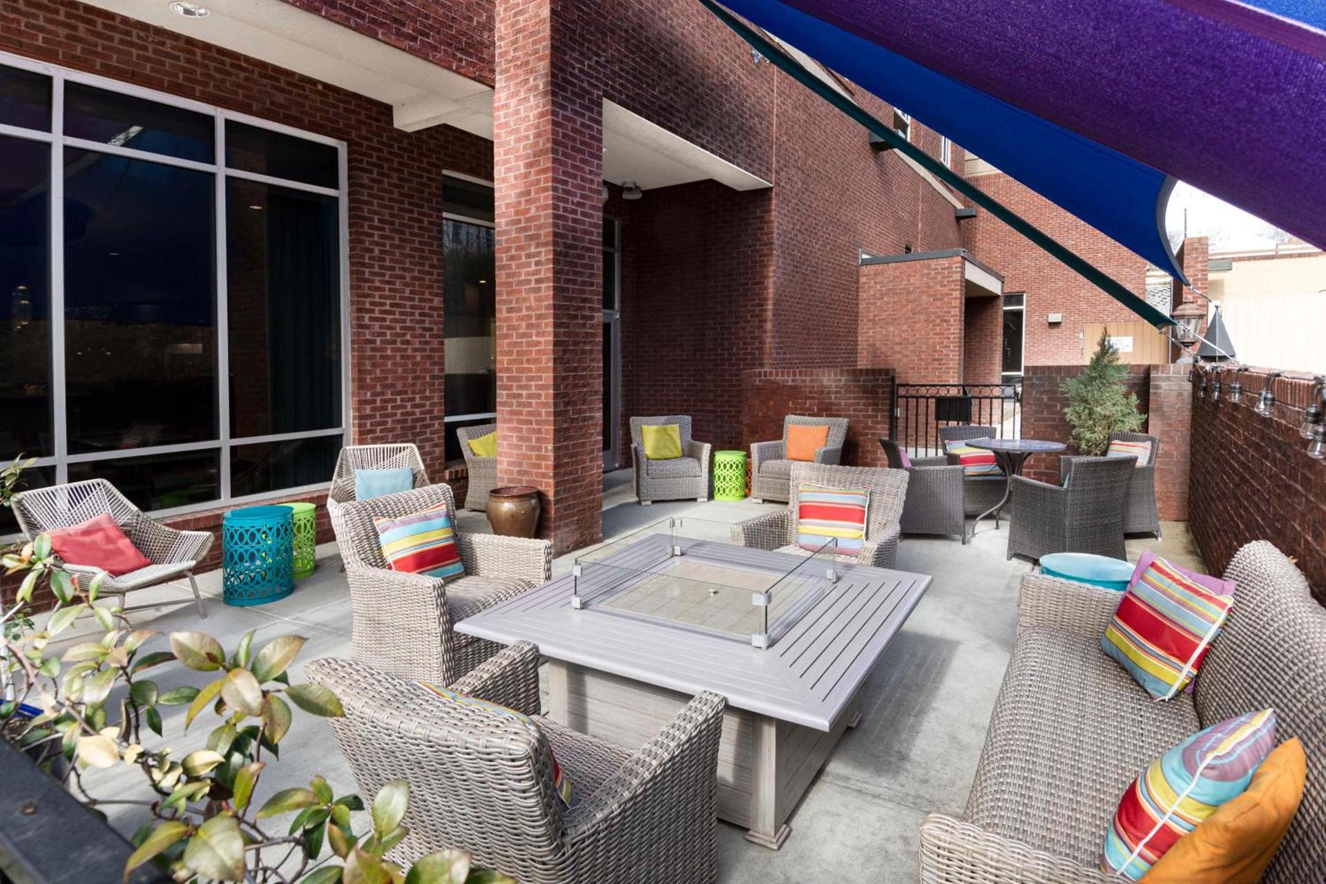 Hampton Inn & Suites - Raleigh Downtown photo 9