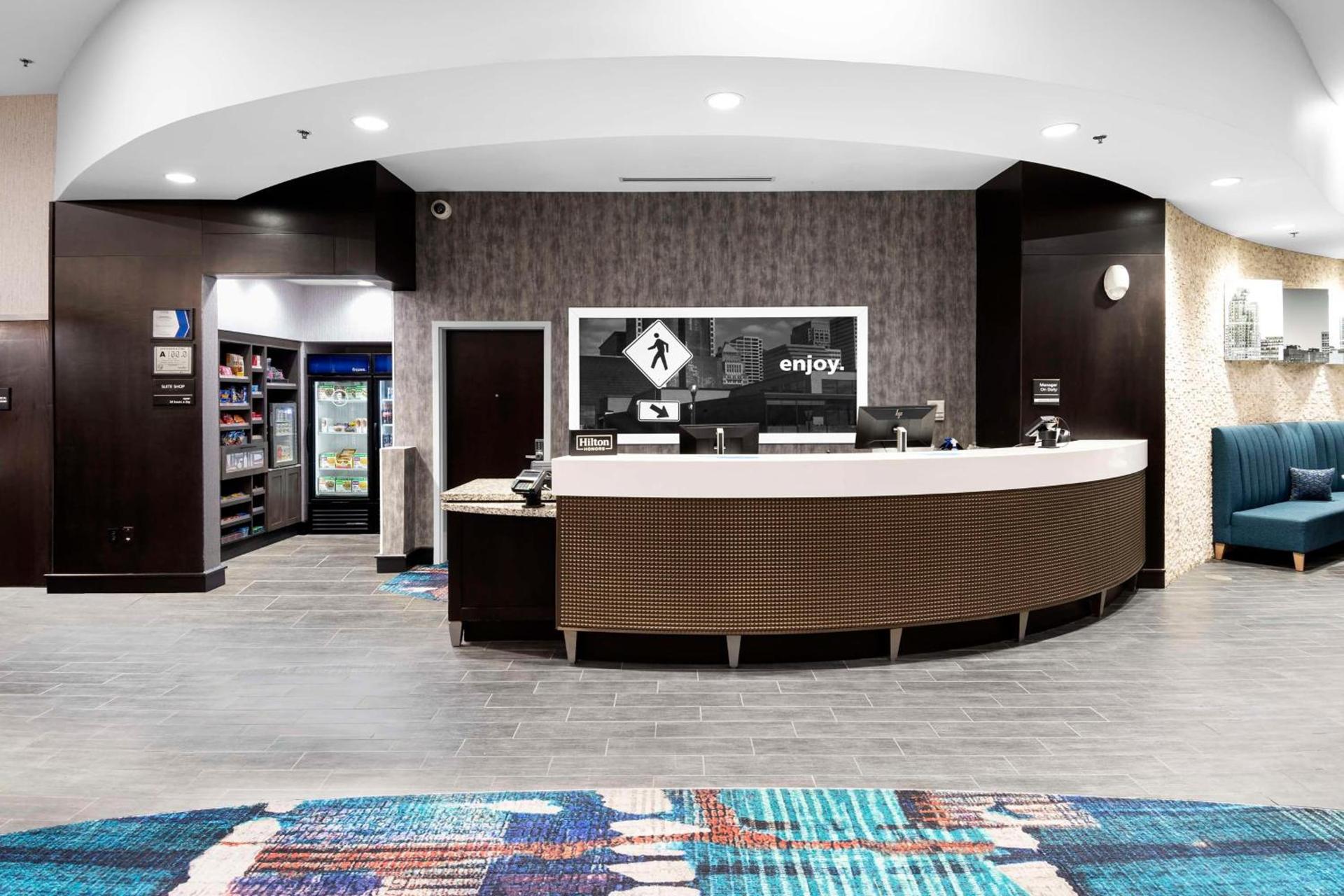 Hampton Inn & Suites - Raleigh Downtown photo 6