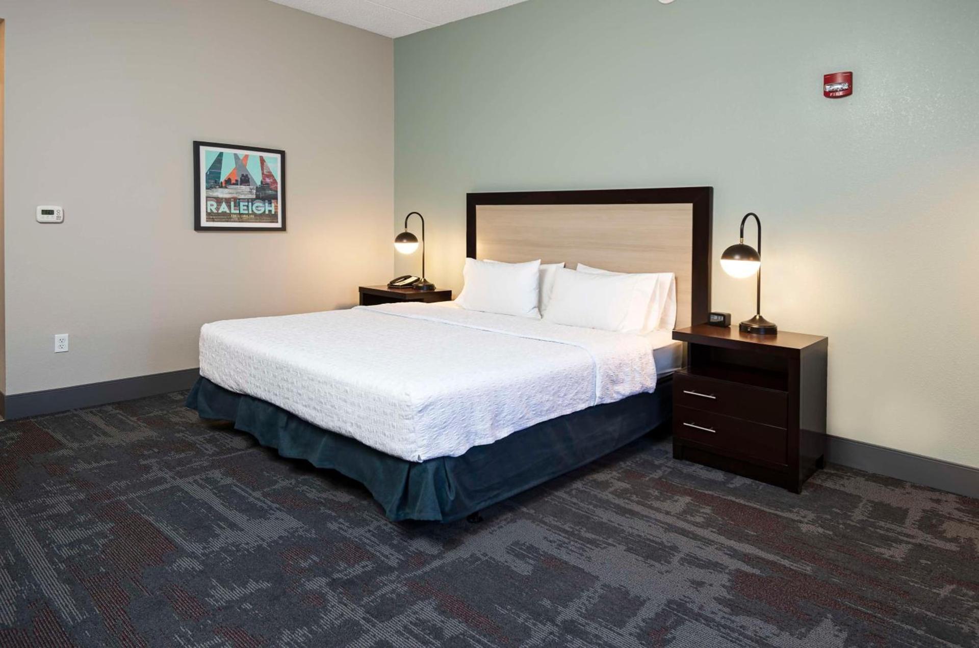 Hampton Inn & Suites - Raleigh Downtown photo 58