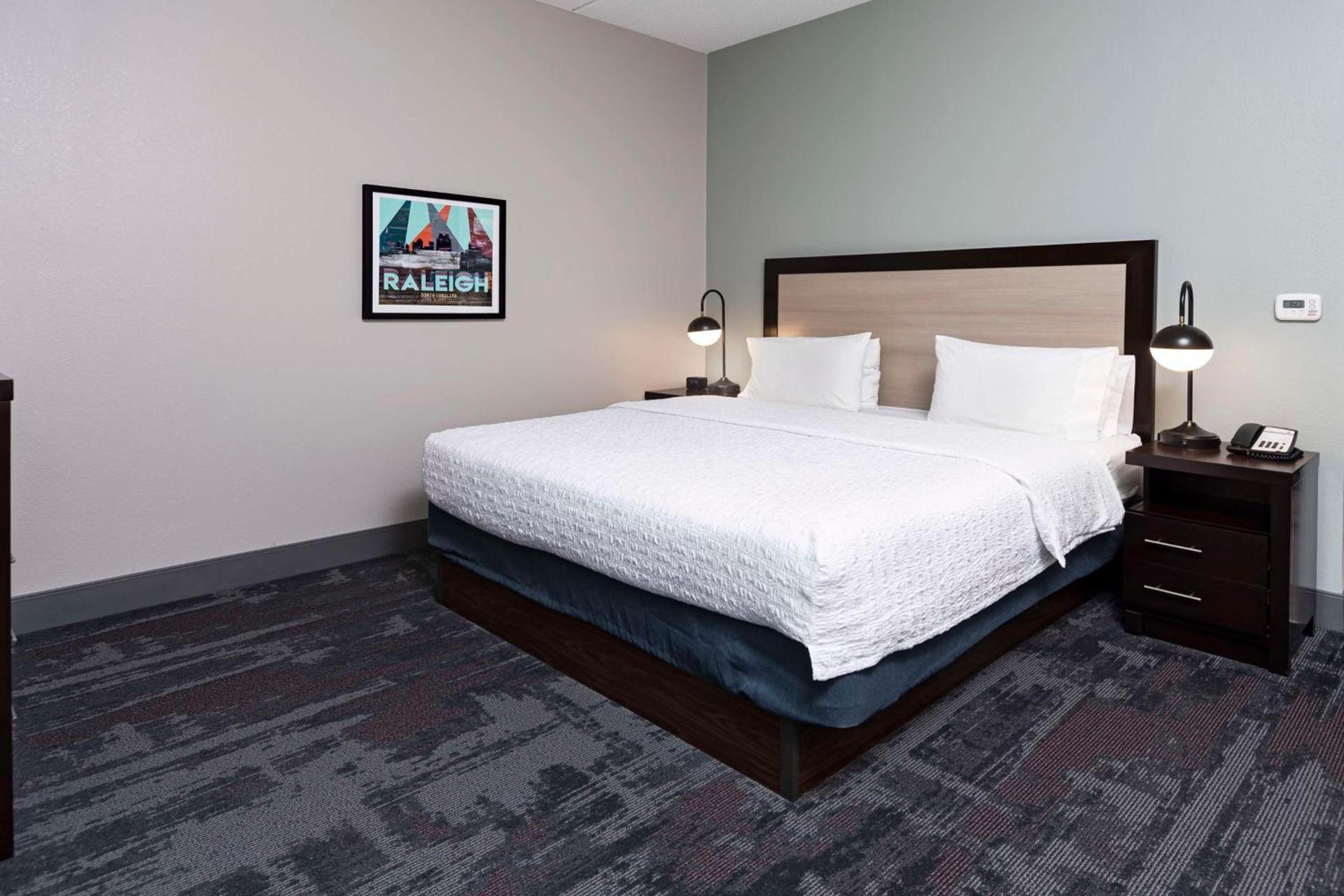 Hampton Inn & Suites - Raleigh Downtown photo 23