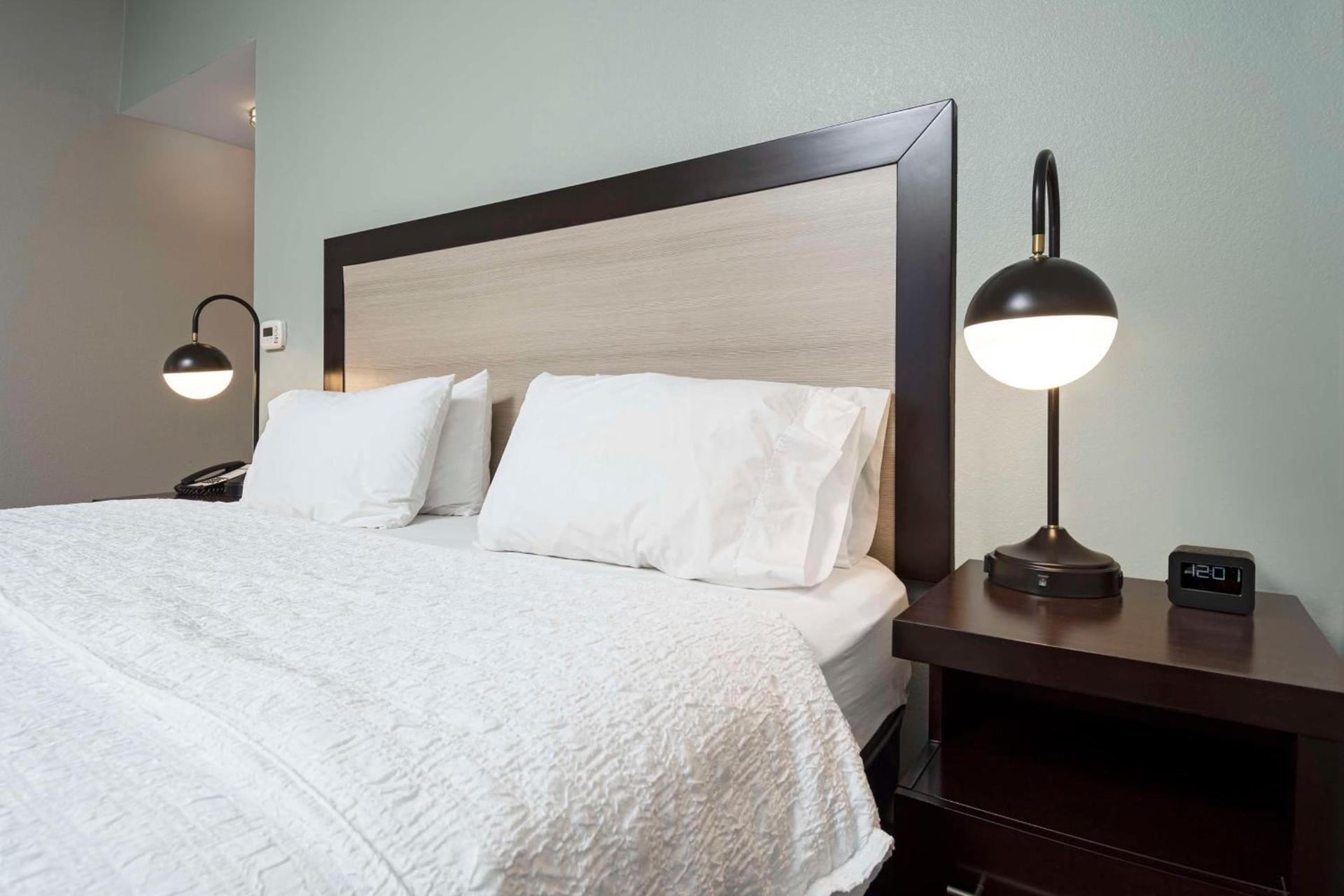 Hampton Inn & Suites - Raleigh Downtown photo 92