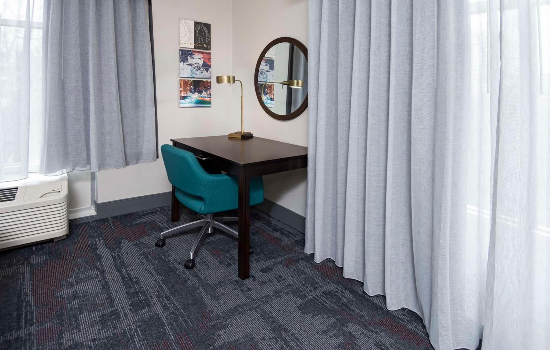 Hampton Inn & Suites - Raleigh Downtown photo 100