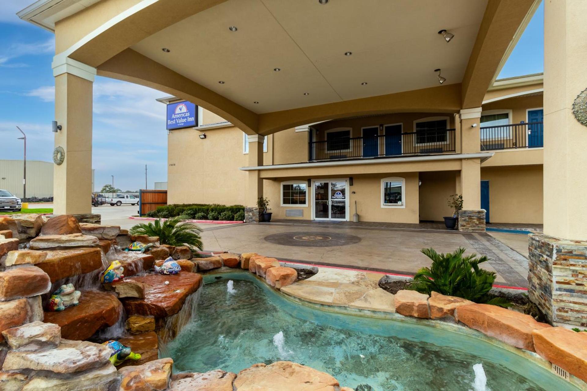 Americas Best Value Inn - FM 529 photo 4