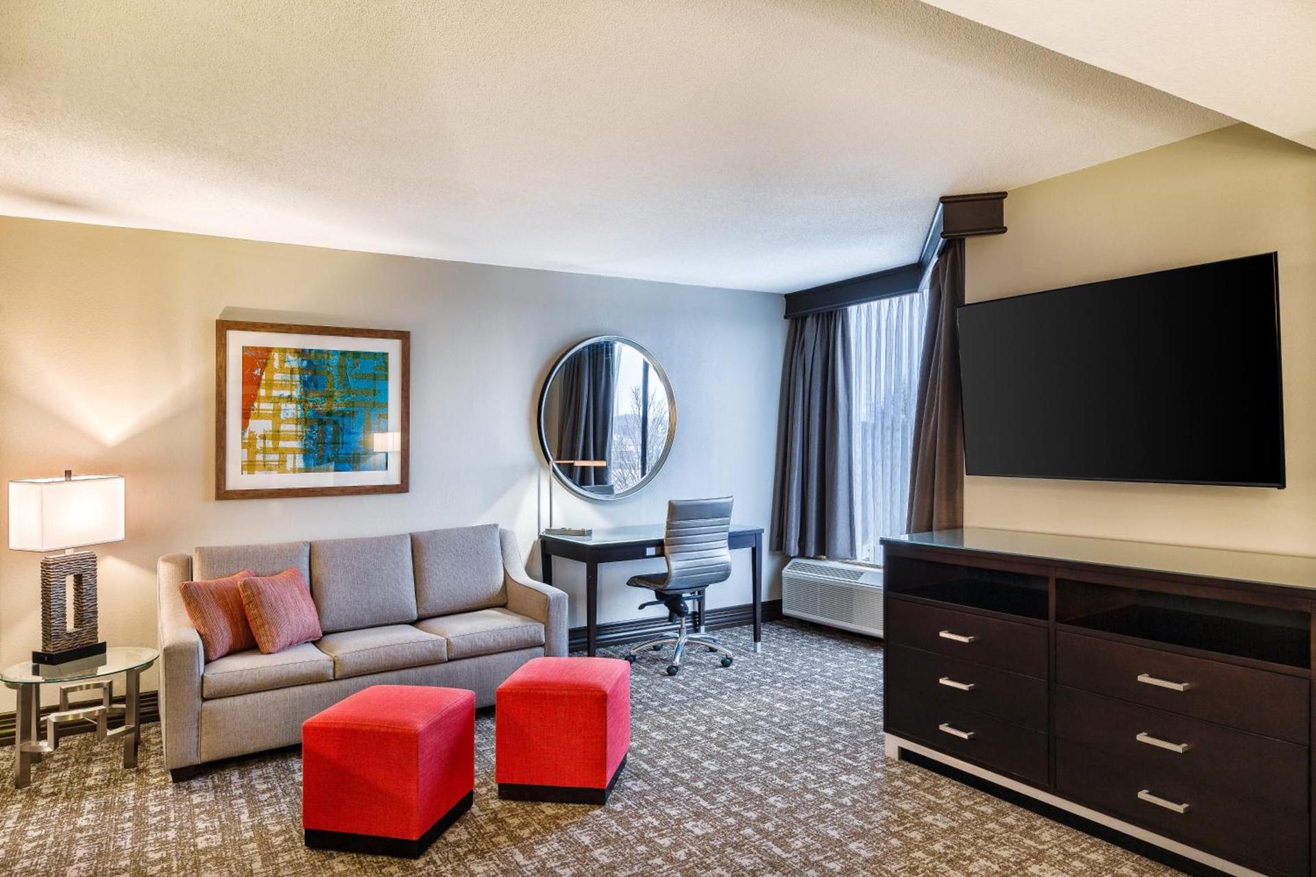 DoubleTree by Hilton Johnson City photo 49