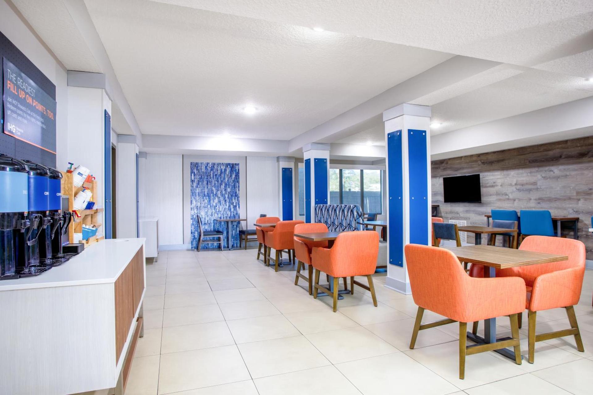 Holiday Inn Express & Suites Jacksonville - Atlantic Beach by IHG photo 17