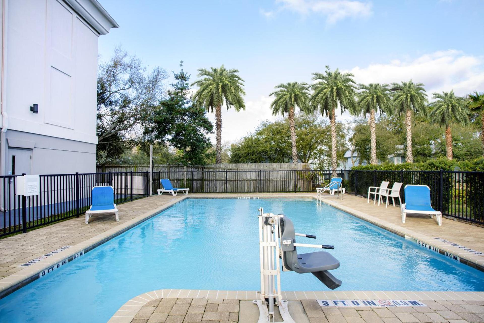 Holiday Inn Express & Suites Jacksonville - Atlantic Beach by IHG photo 24
