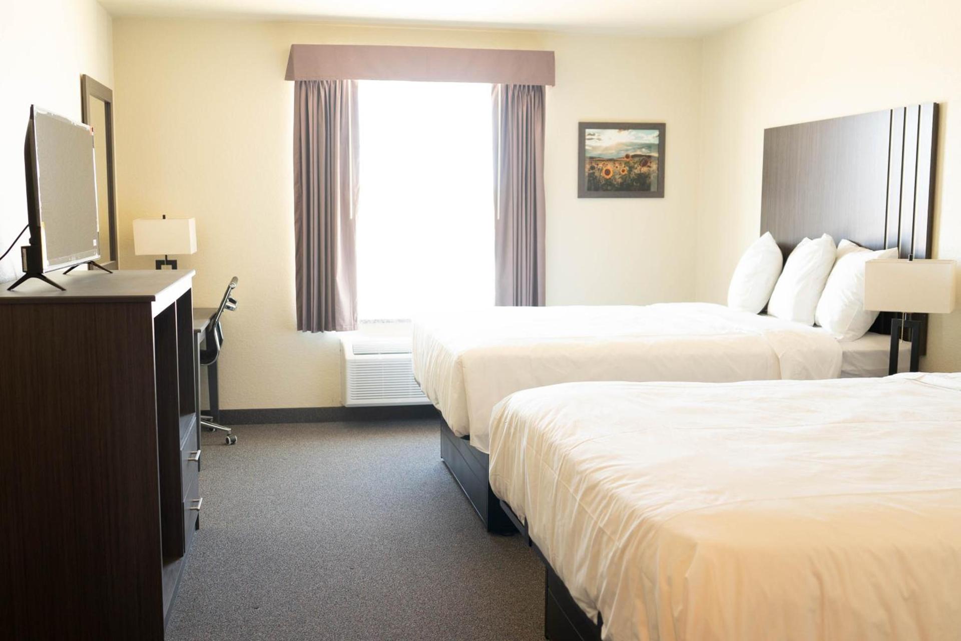 Iron Creek Inn & Suites photo 2