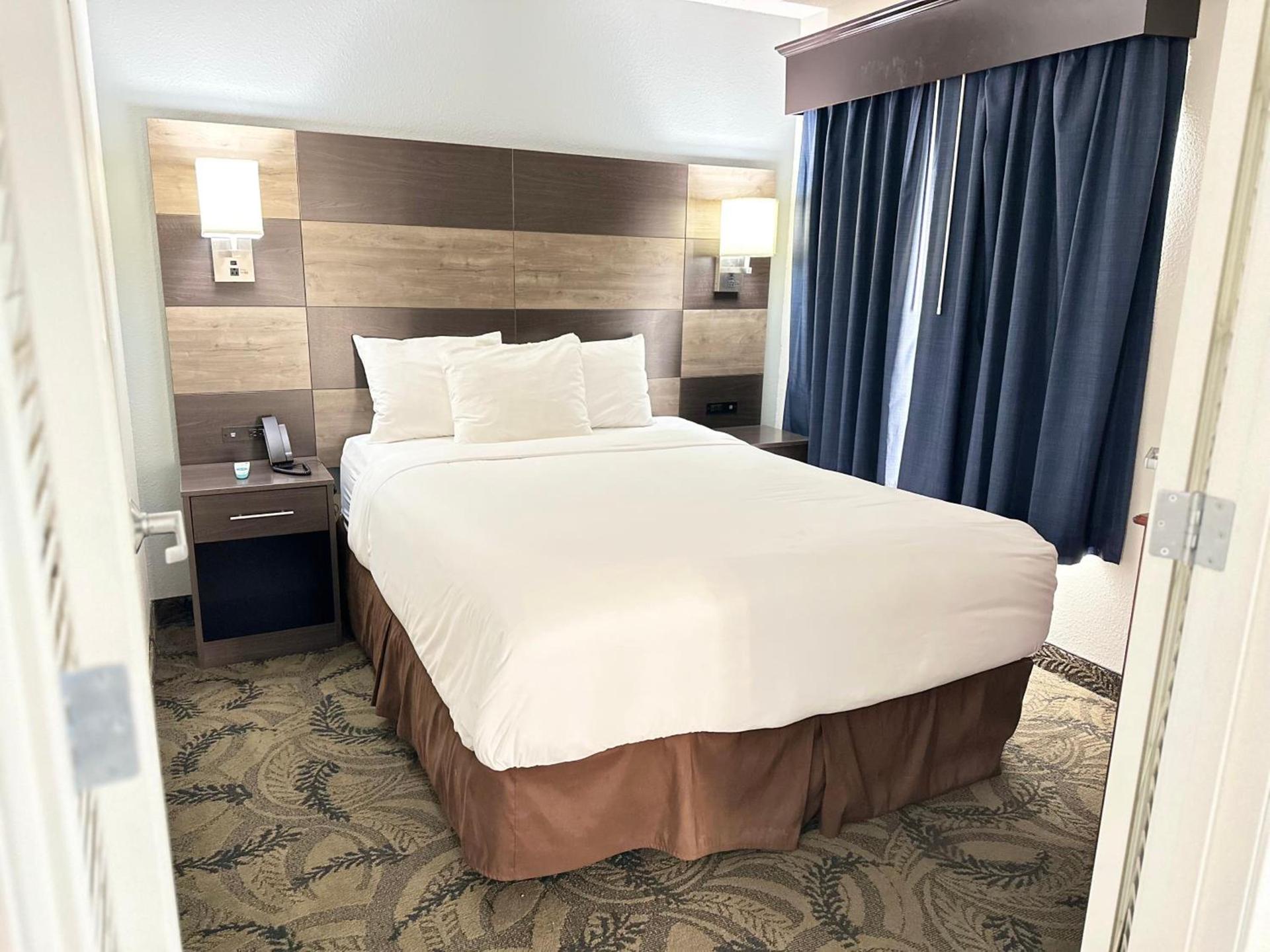 MainStay Suites Madison Airport photo 94