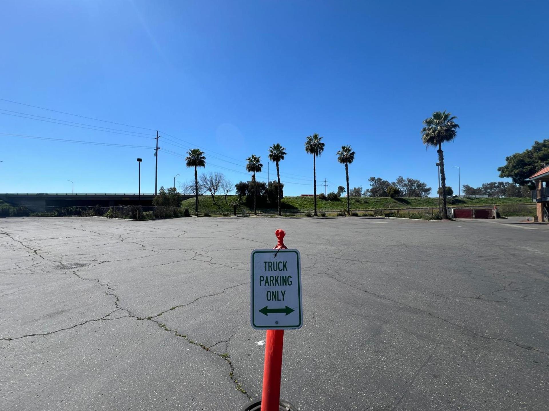 Fresno Inn photo 5