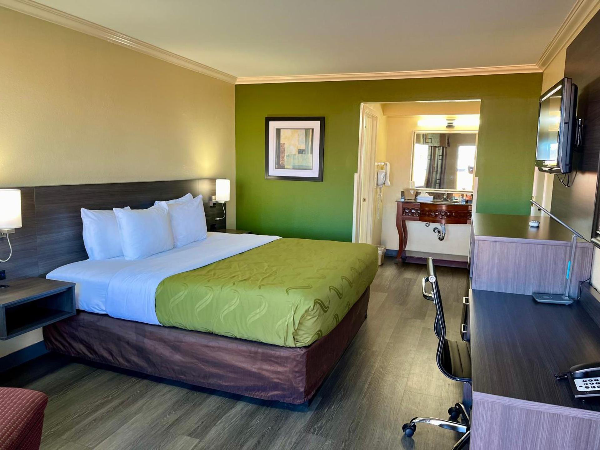 Quality Inn Klamath Falls - Crater Lake Gateway photo 10