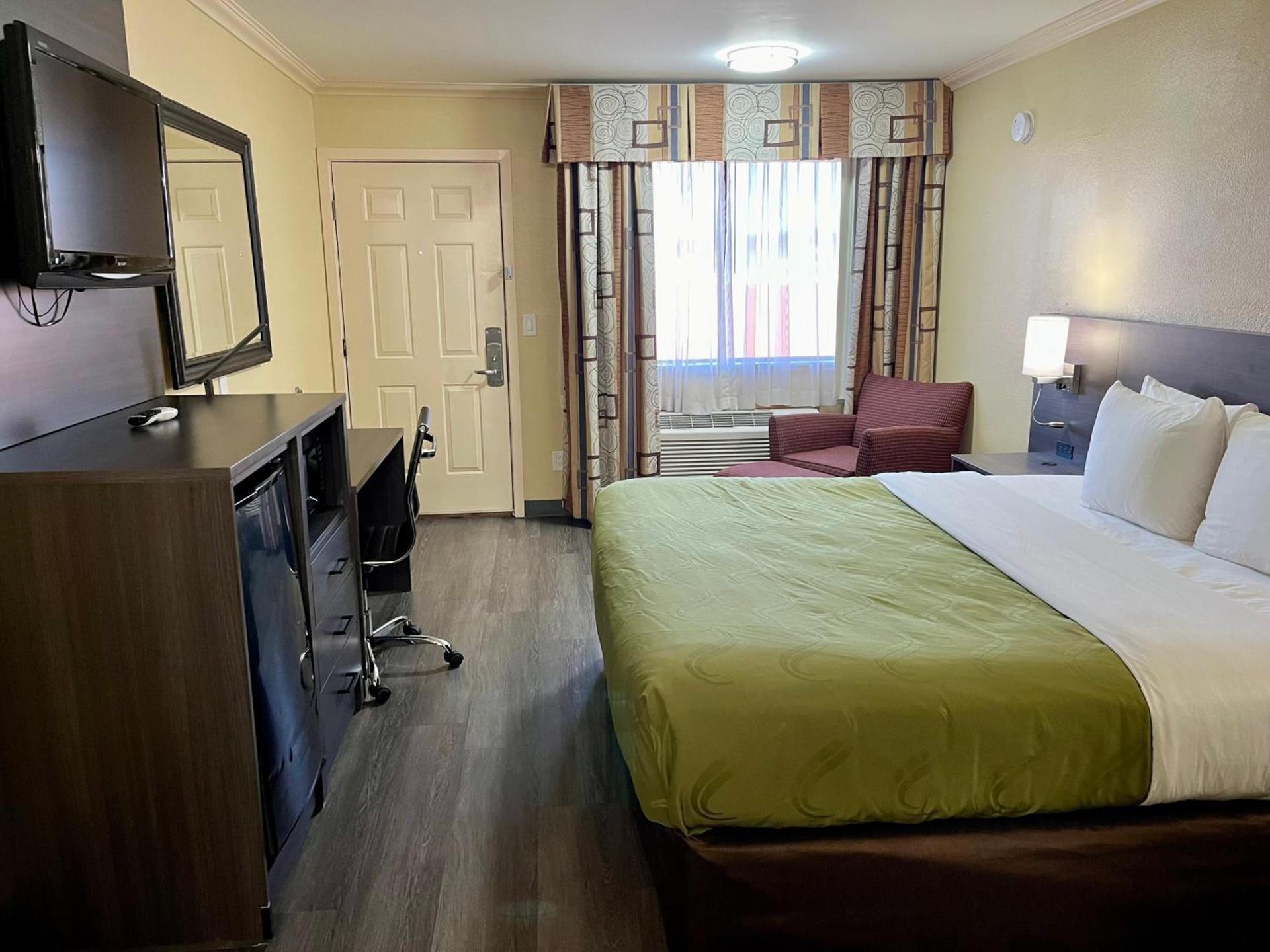 Quality Inn Klamath Falls - Crater Lake Gateway photo 11