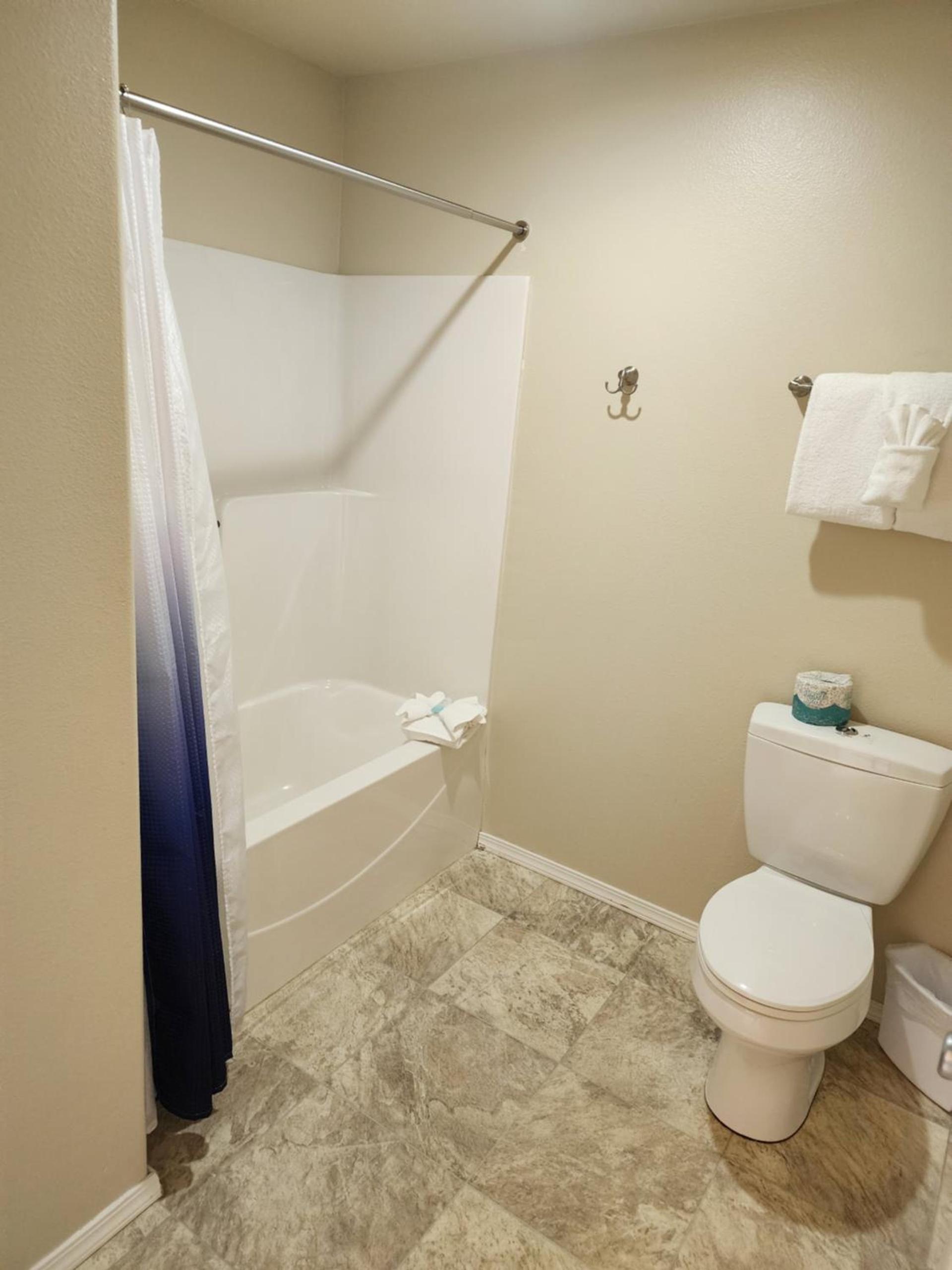 Inn at Arch Rock photo 35