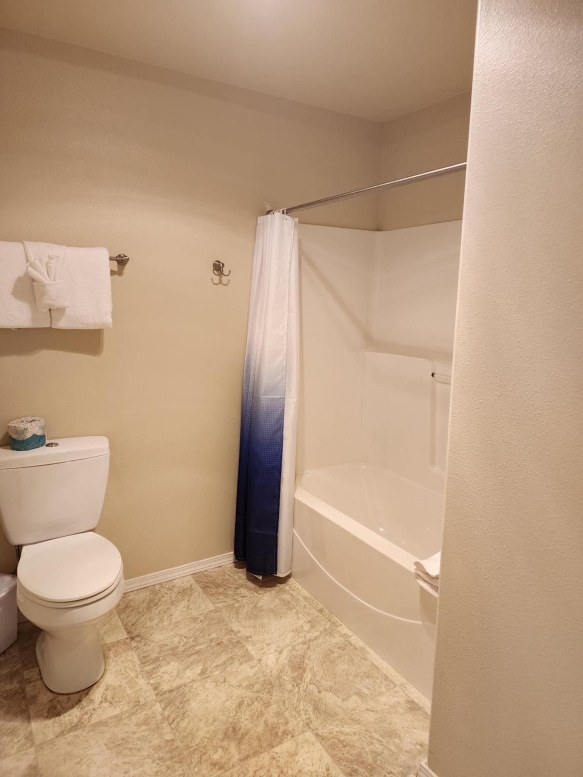 Inn at Arch Rock photo 41