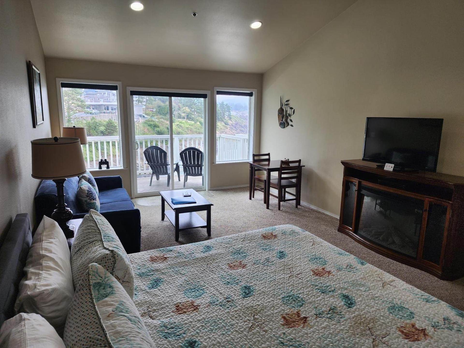 Inn at Arch Rock photo 48