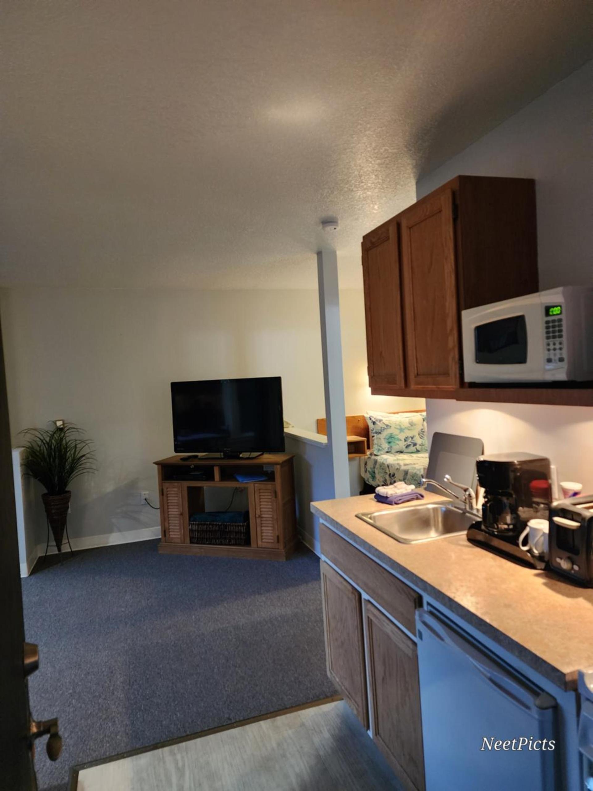 Inn at Arch Rock photo 61