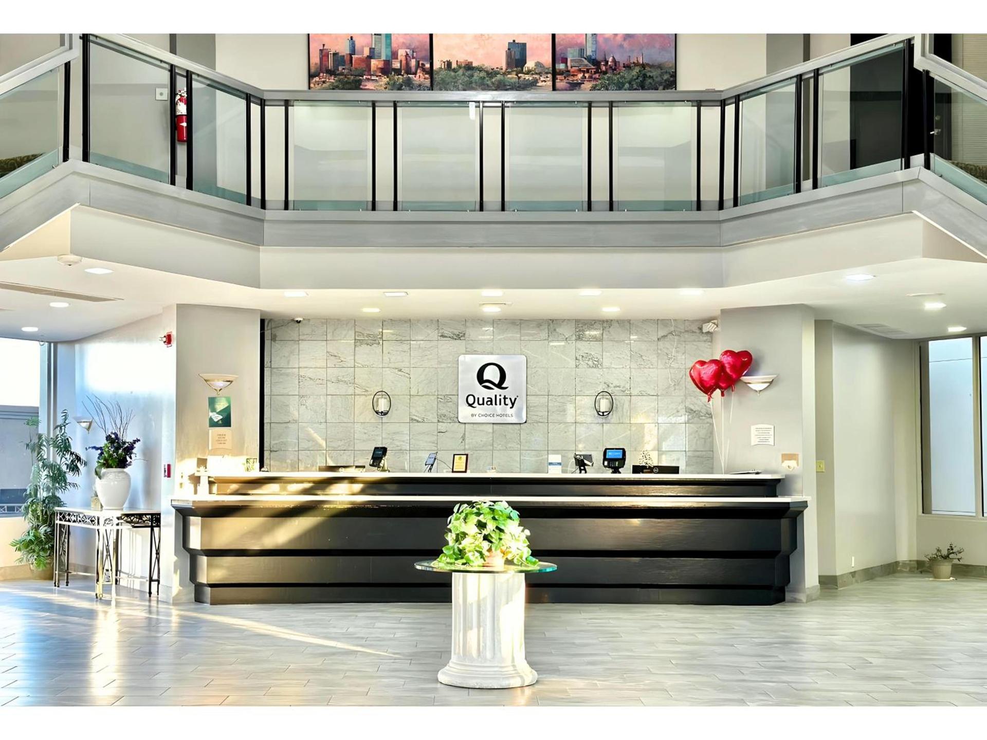 Quality Inn Fort Worth - Downtown East photo 2
