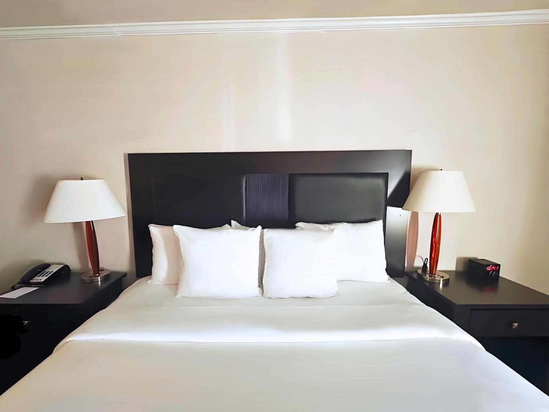 Quality Inn Fort Worth - Downtown East photo 16
