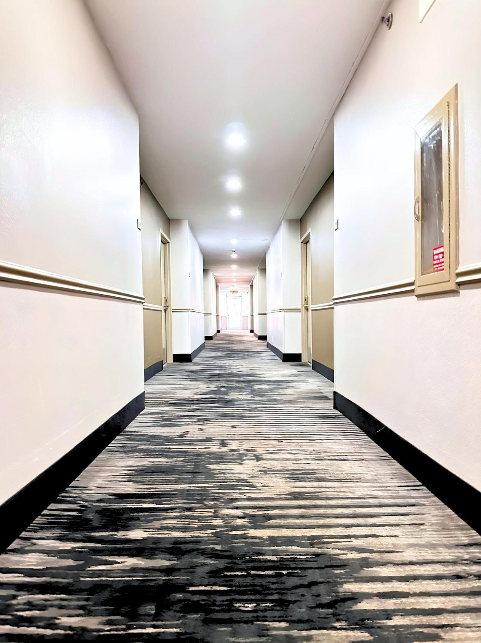 Quality Inn Fort Worth - Downtown East photo 24