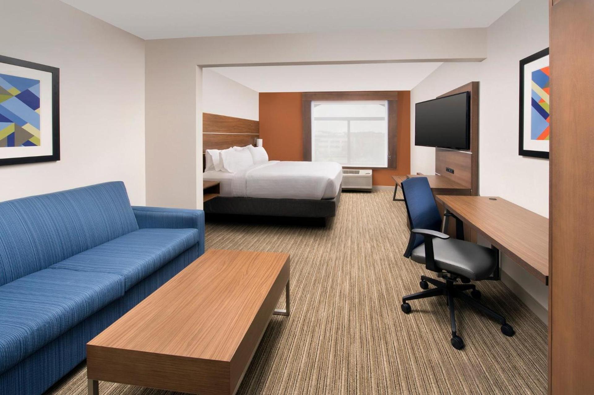 Holiday Inn Express & Suites Baltimore - BWI Airport North by IHG photo 27