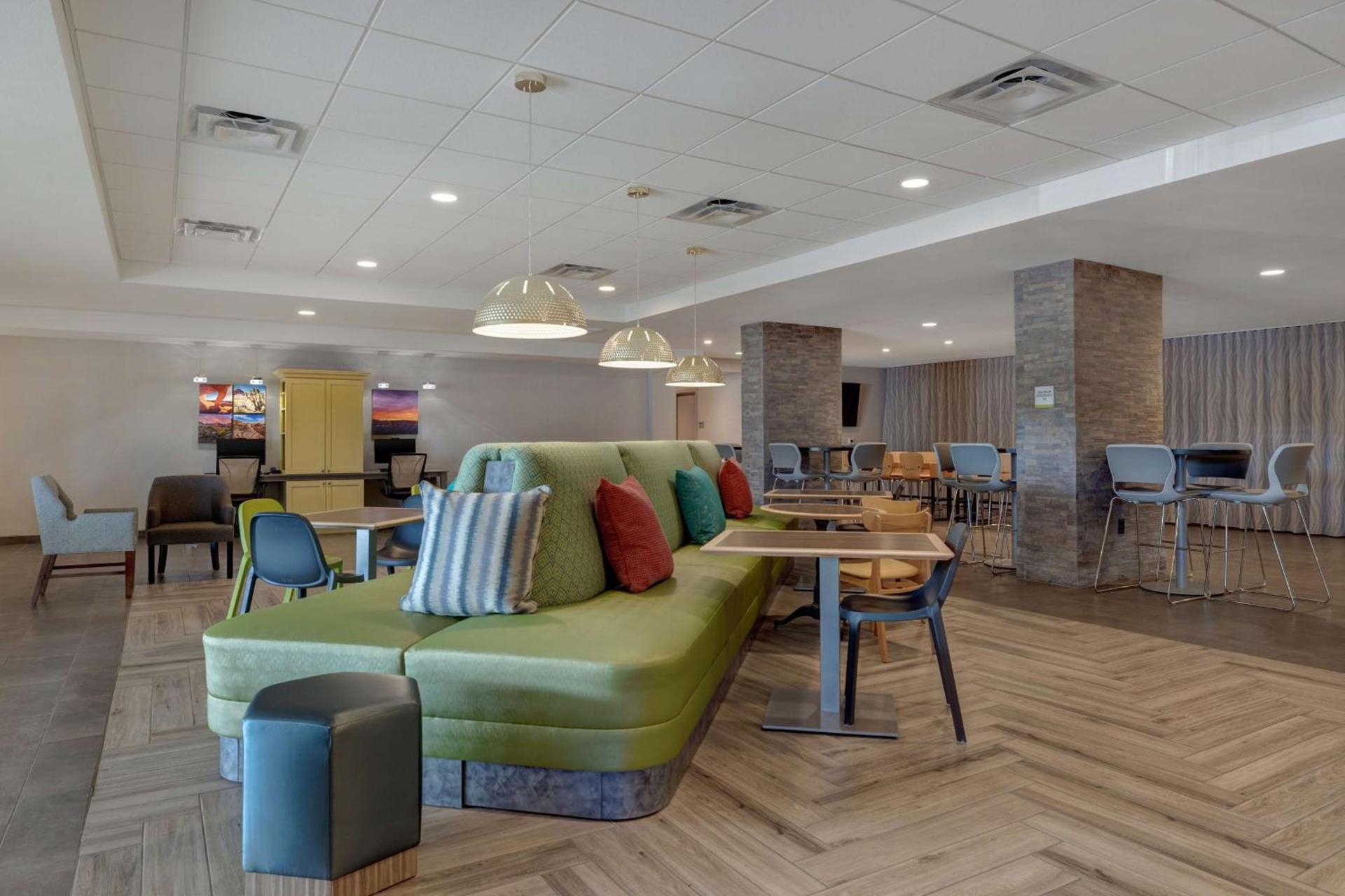 Home2 Suites By Hilton Las Vegas Southwest I-215 Curve photo 14