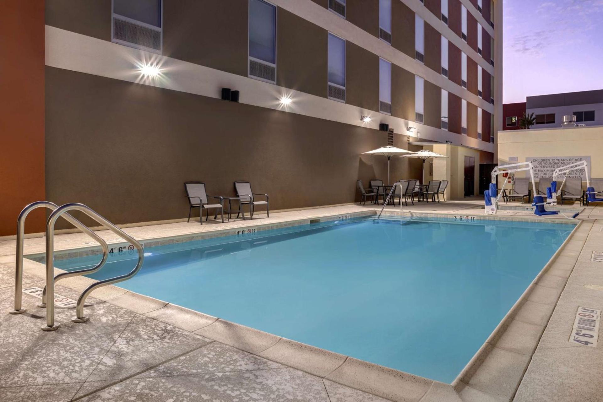 Home2 Suites By Hilton Las Vegas Southwest I-215 Curve photo 16