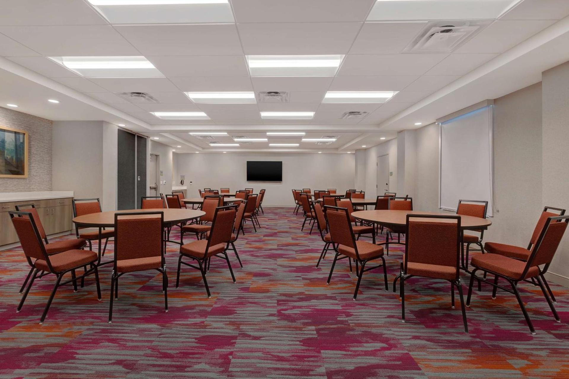 Home2 Suites By Hilton Las Vegas Southwest I-215 Curve photo 46