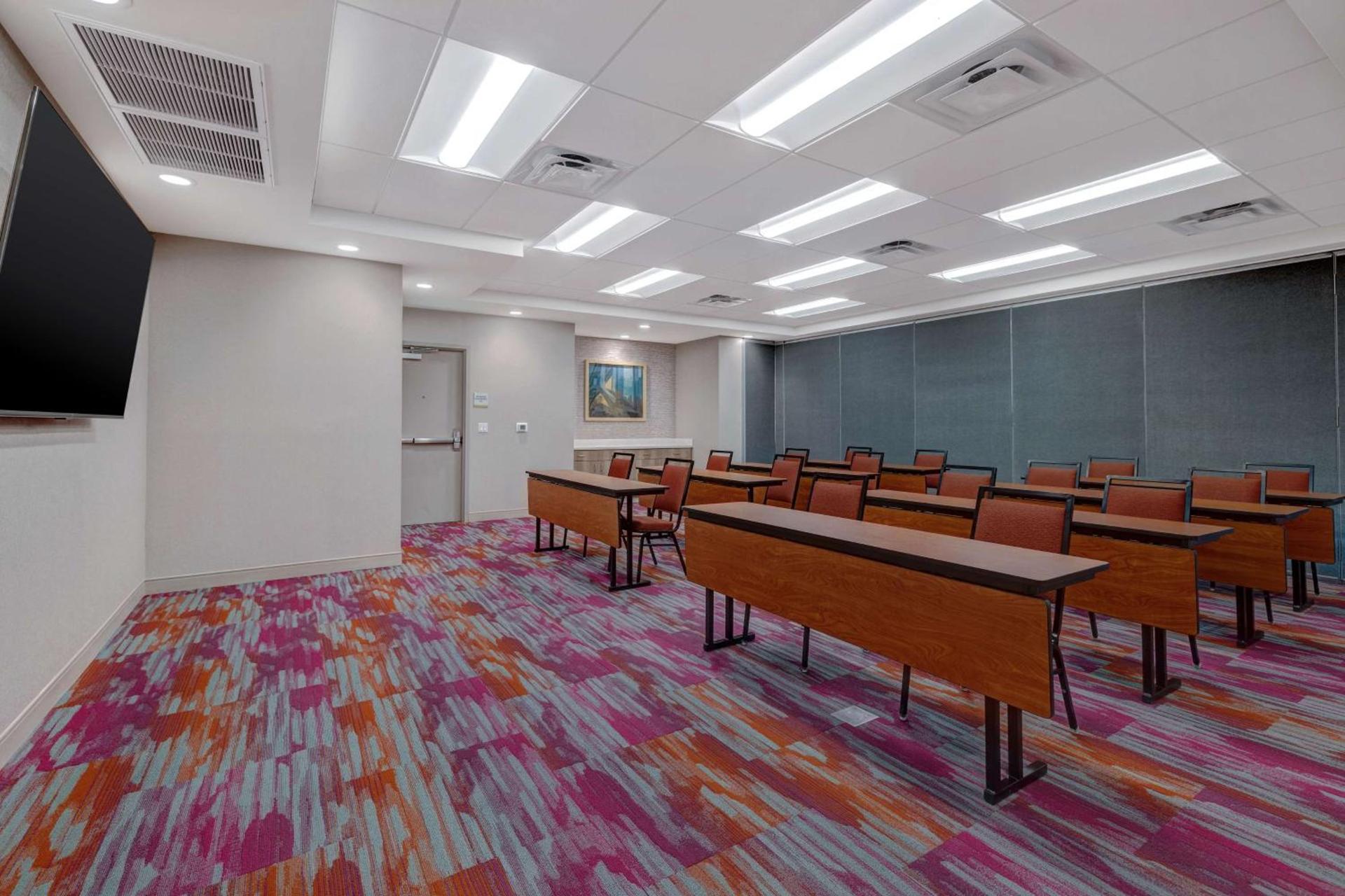 Home2 Suites By Hilton Las Vegas Southwest I-215 Curve photo 49