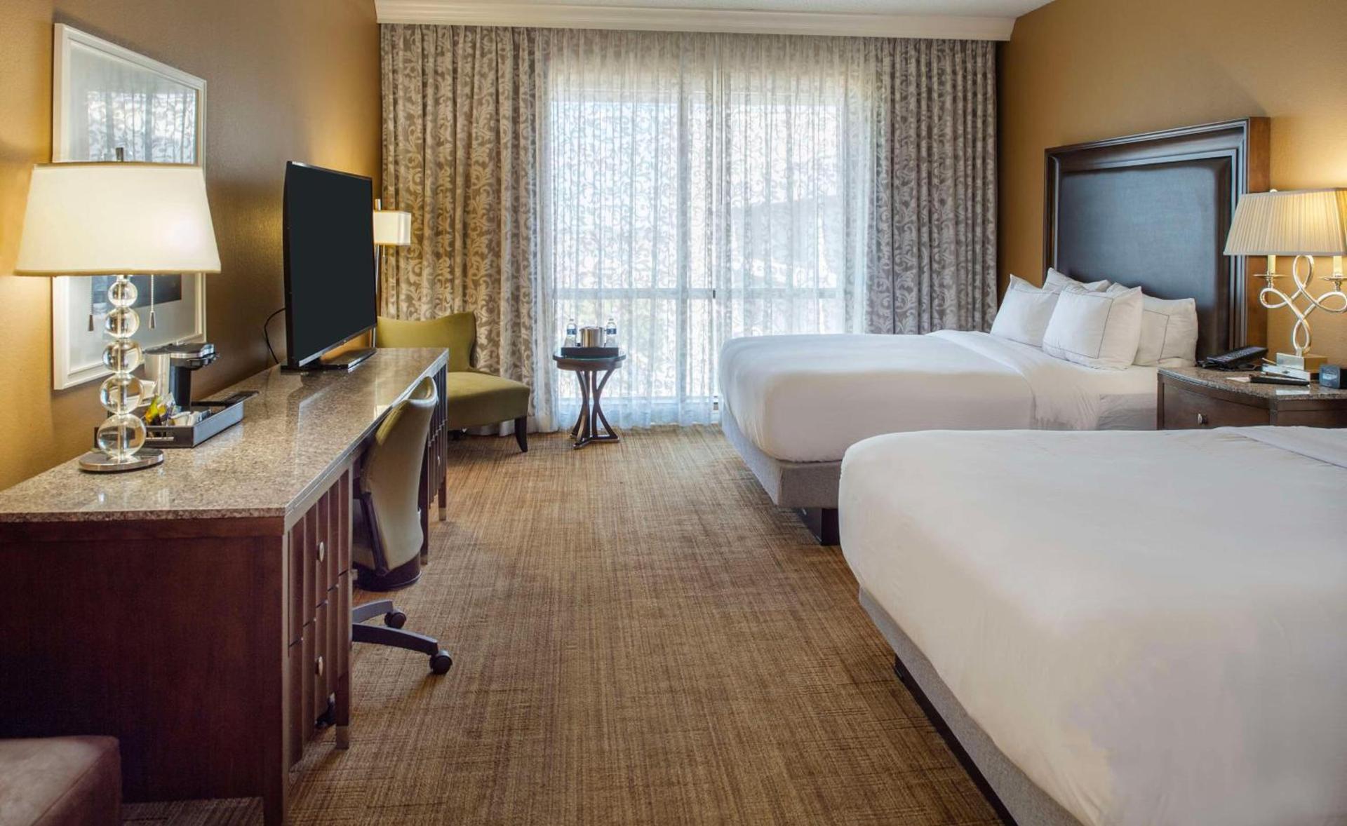 Hilton St. Louis Airport photo 43