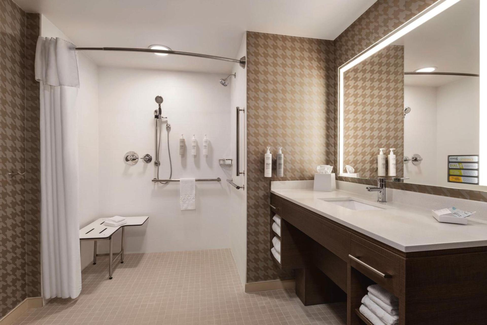 Home2 Suites By Hilton Cheyenne photo 2